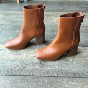 NWOT Bamboo boots